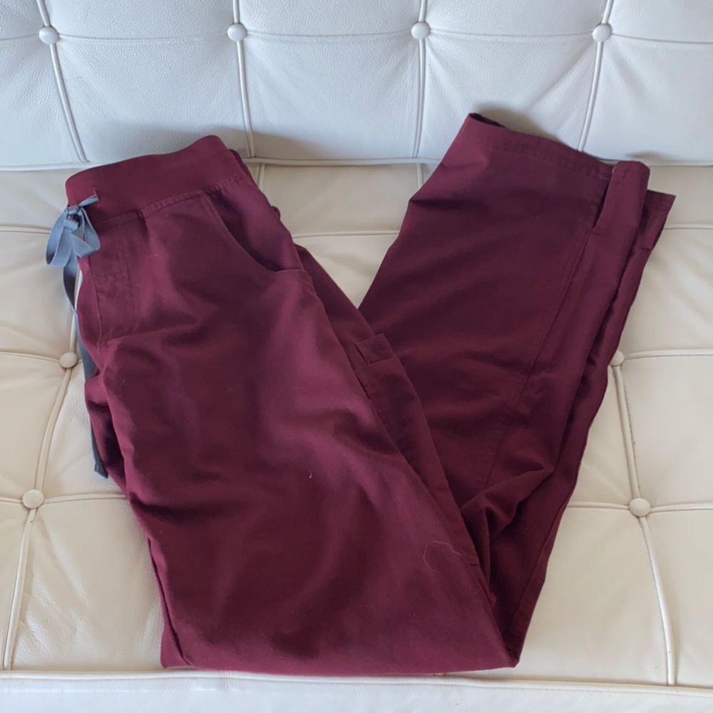 FIGS Small Burgundy Scrub Pants